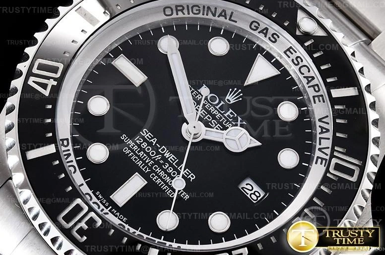 0401 ROLSD093 – Deep Sea Dweller Black Contemporary 1015